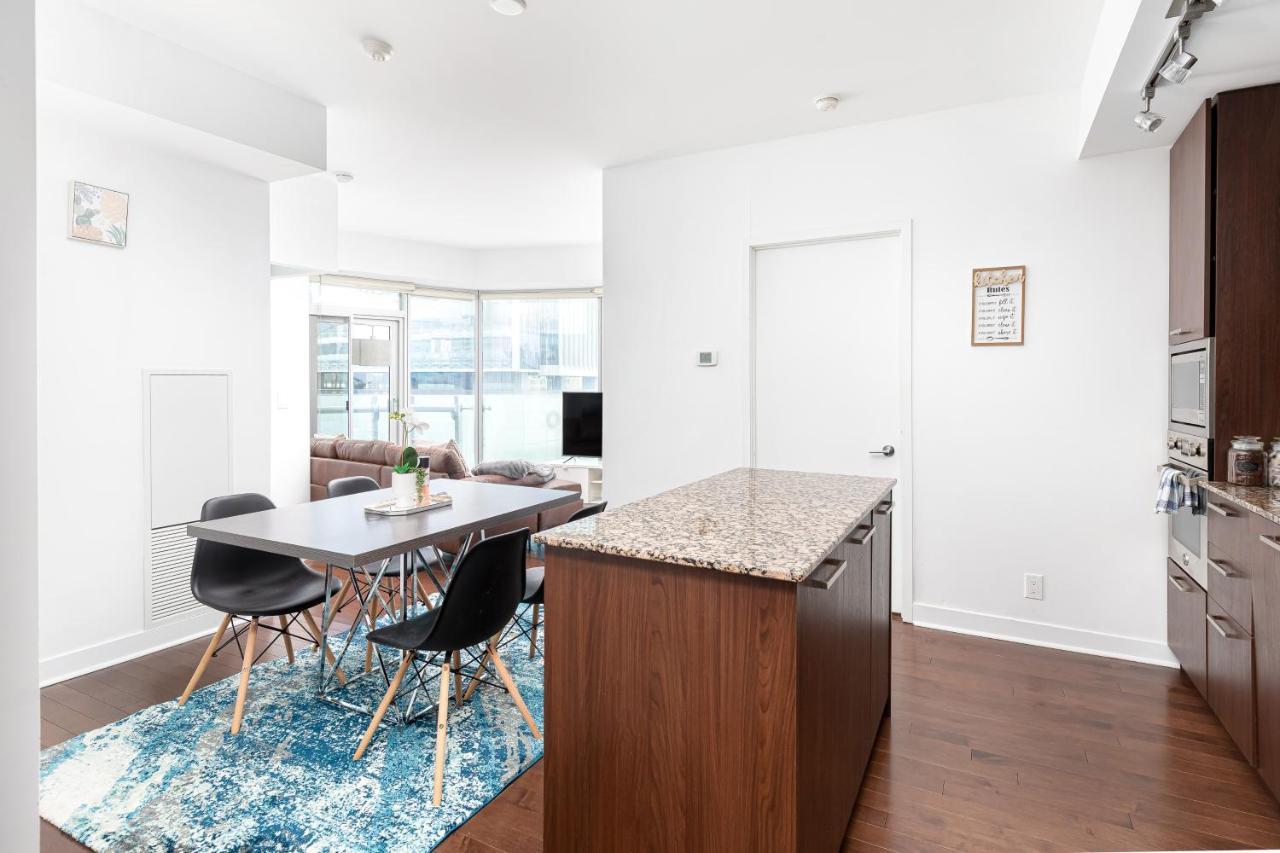 Downtown Toronto Condo Mins From Scotiabank Arena, Tiff, Cn Tower, Union, Mtcc Buitenkant foto