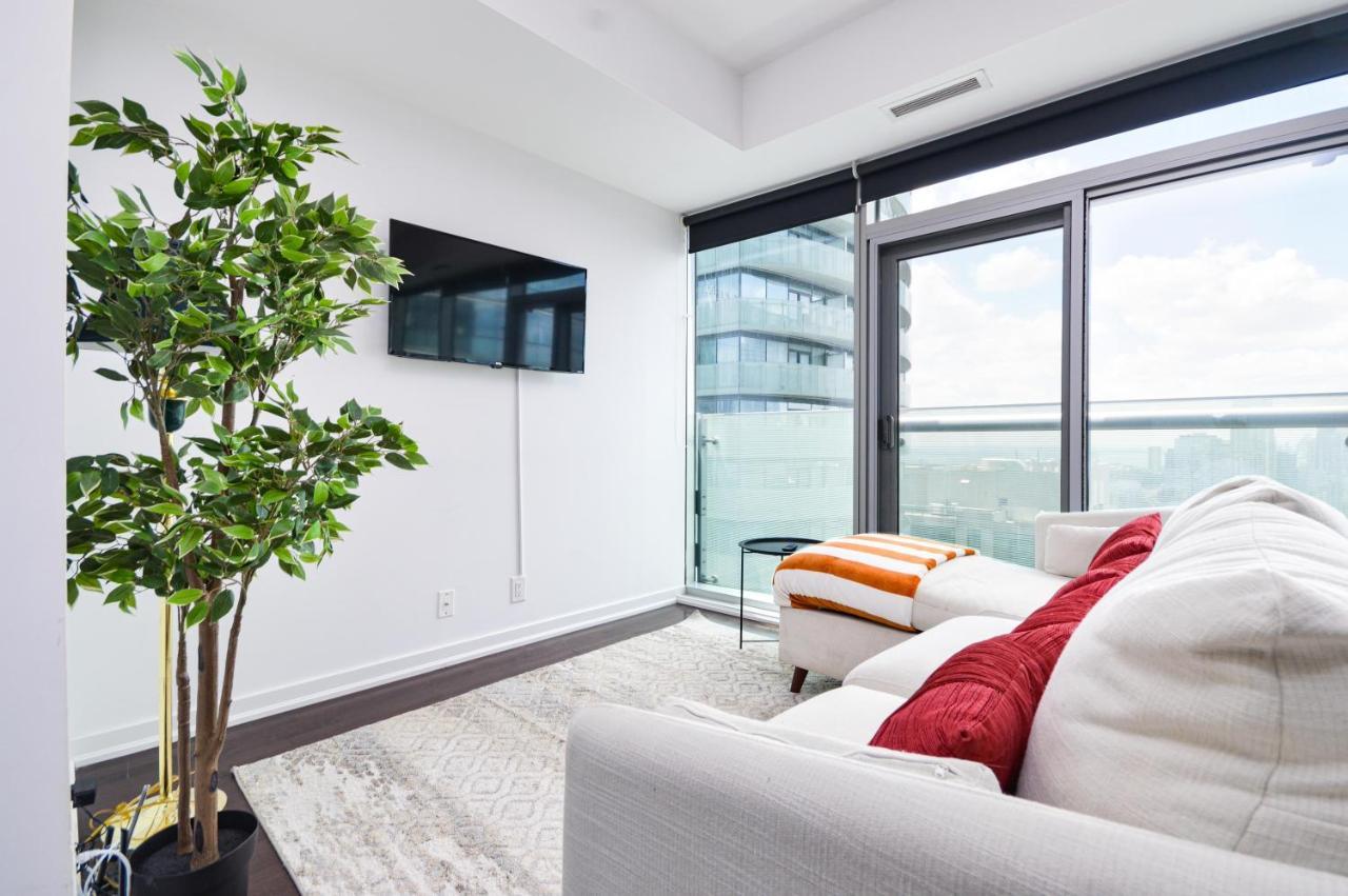 Downtown Toronto Condo Mins From Scotiabank Arena, Tiff, Cn Tower, Union, Mtcc Buitenkant foto