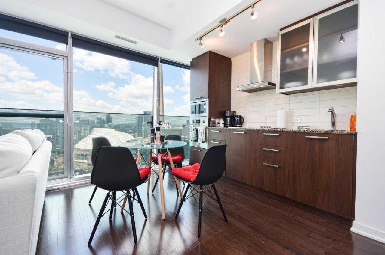 Downtown Toronto Condo Mins From Scotiabank Arena, Tiff, Cn Tower, Union, Mtcc Buitenkant foto
