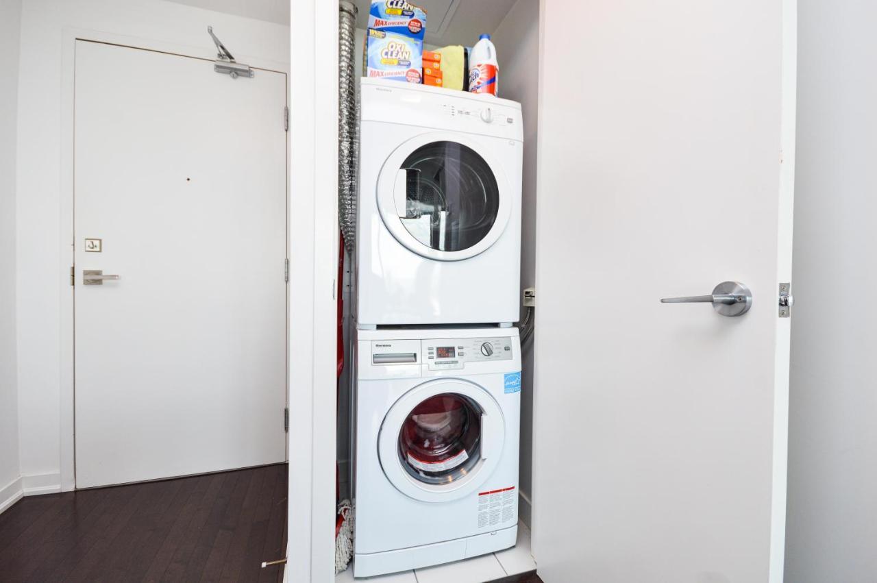 Downtown Toronto Condo Mins From Scotiabank Arena, Tiff, Cn Tower, Union, Mtcc Buitenkant foto