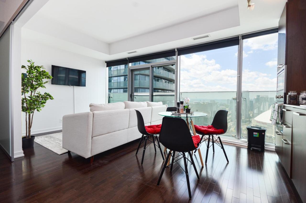 Downtown Toronto Condo Mins From Scotiabank Arena, Tiff, Cn Tower, Union, Mtcc Buitenkant foto