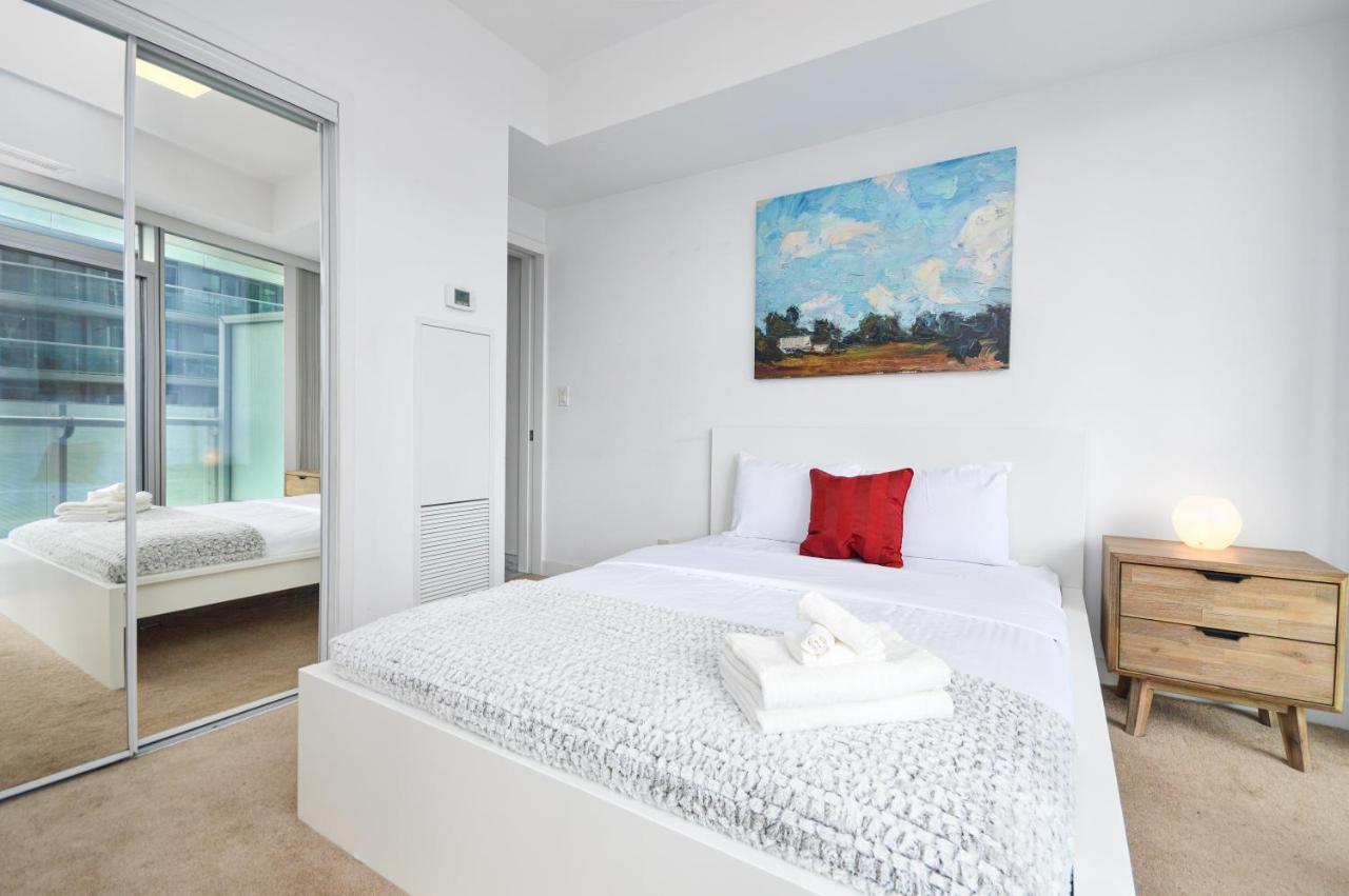 Downtown Toronto Condo Mins From Scotiabank Arena, Tiff, Cn Tower, Union, Mtcc Buitenkant foto