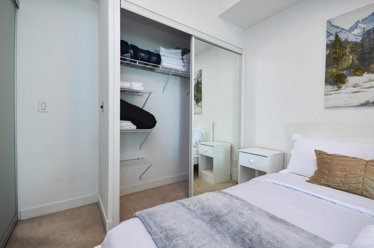 Downtown Toronto Condo Mins From Scotiabank Arena, Tiff, Cn Tower, Union, Mtcc Buitenkant foto