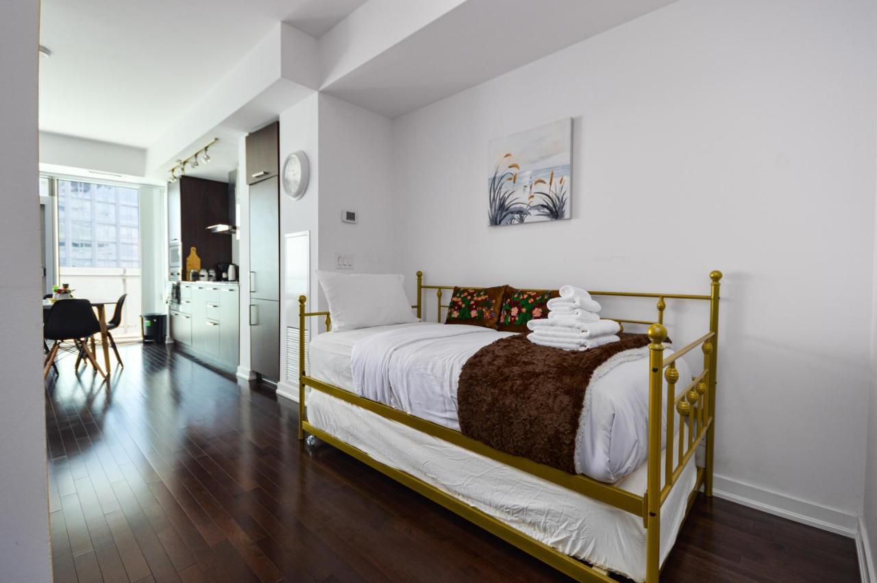 Downtown Toronto Condo Mins From Scotiabank Arena, Tiff, Cn Tower, Union, Mtcc Buitenkant foto
