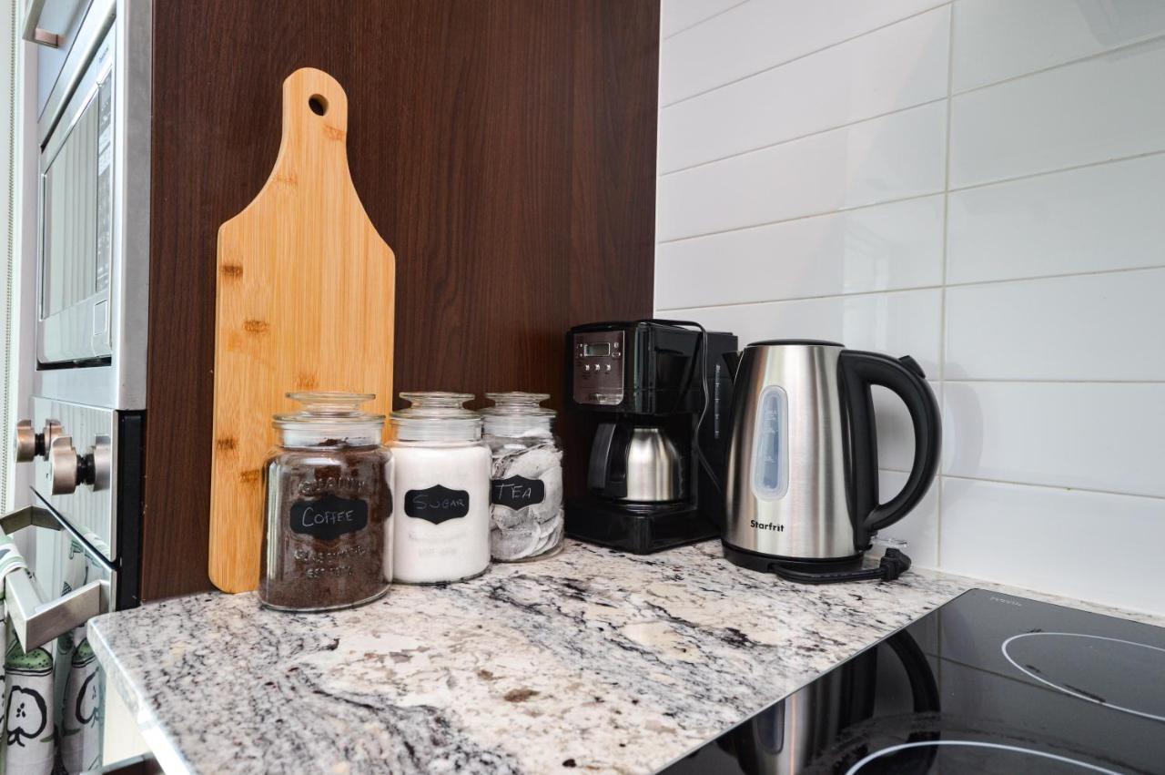 Downtown Toronto Condo Mins From Scotiabank Arena, Tiff, Cn Tower, Union, Mtcc Buitenkant foto