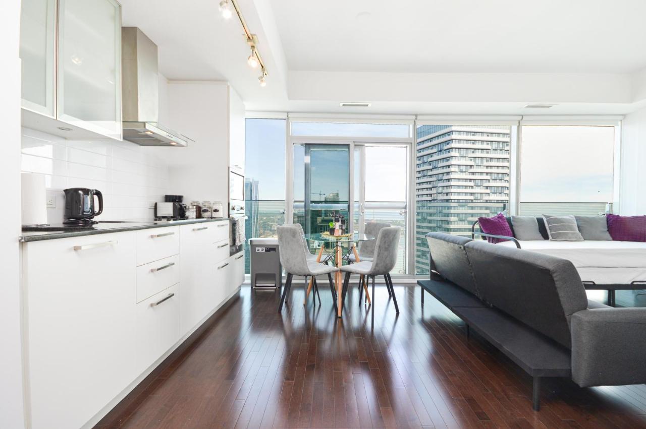 Downtown Toronto Condo Mins From Scotiabank Arena, Tiff, Cn Tower, Union, Mtcc Buitenkant foto
