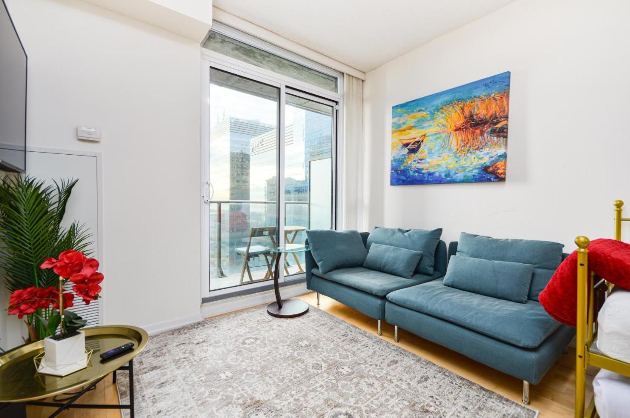 Downtown Toronto Condo Mins From Scotiabank Arena, Tiff, Cn Tower, Union, Mtcc Buitenkant foto