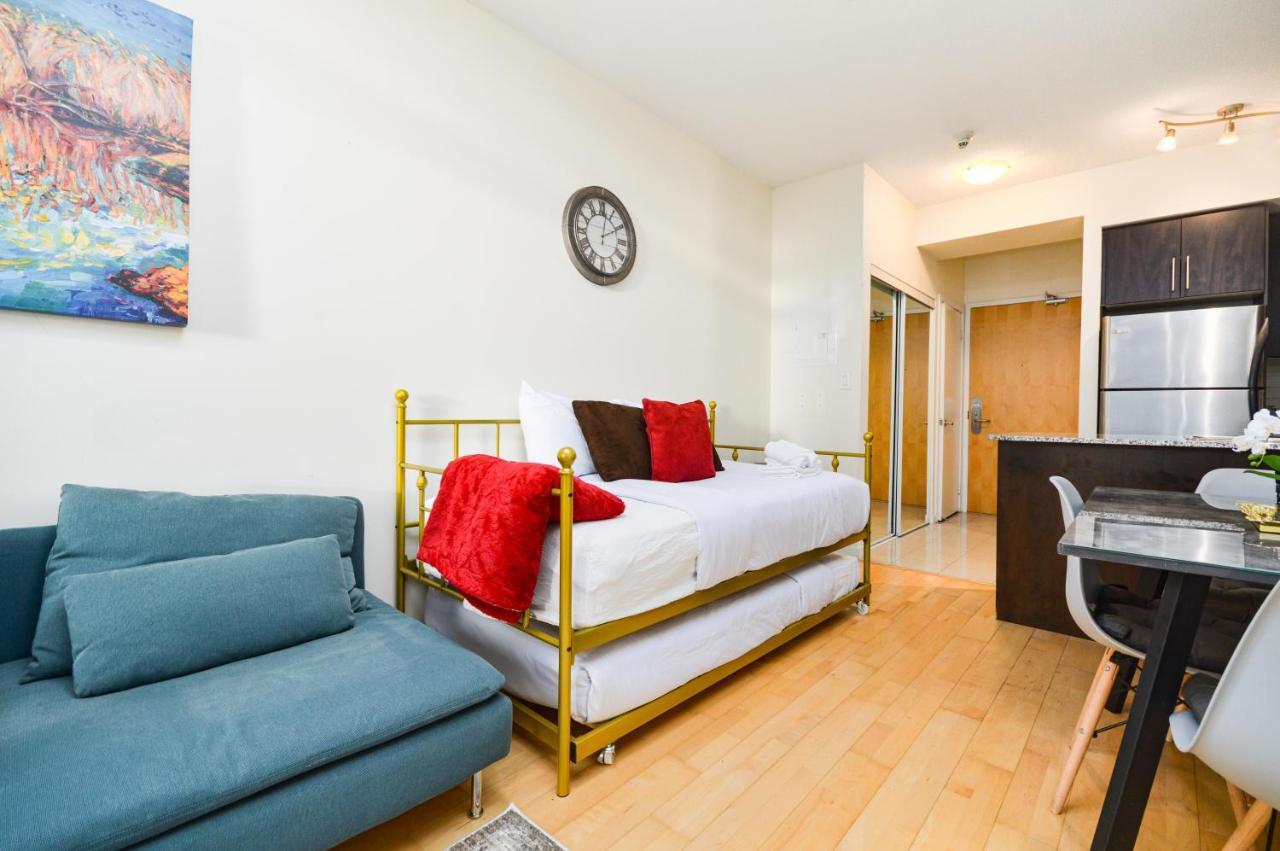 Downtown Toronto Condo Mins From Scotiabank Arena, Tiff, Cn Tower, Union, Mtcc Buitenkant foto