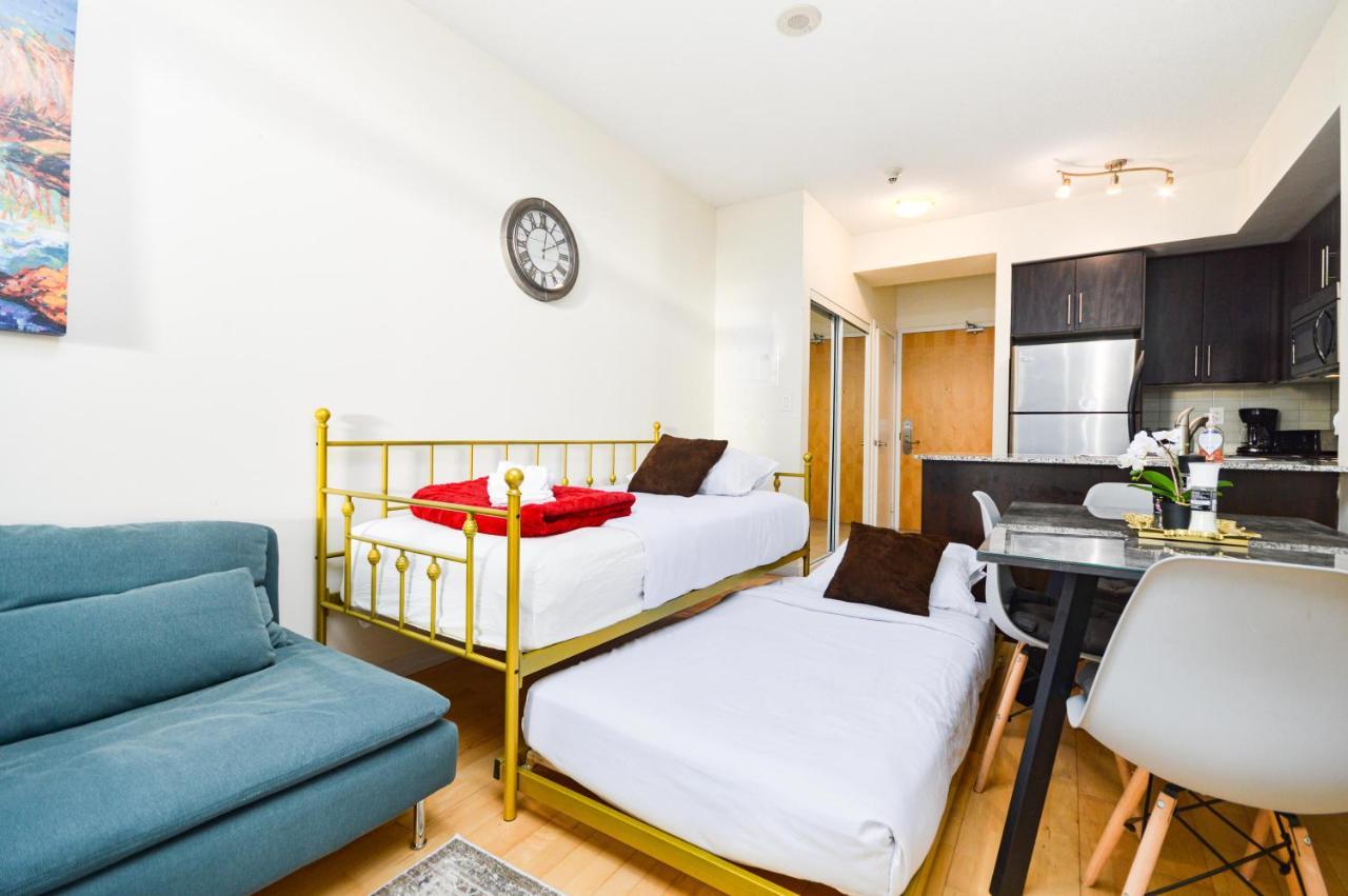 Downtown Toronto Condo Mins From Scotiabank Arena, Tiff, Cn Tower, Union, Mtcc Buitenkant foto